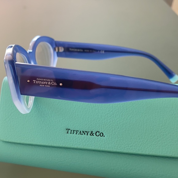 Tiffany Blue Oval Sunglasses - Picture 4 of 9